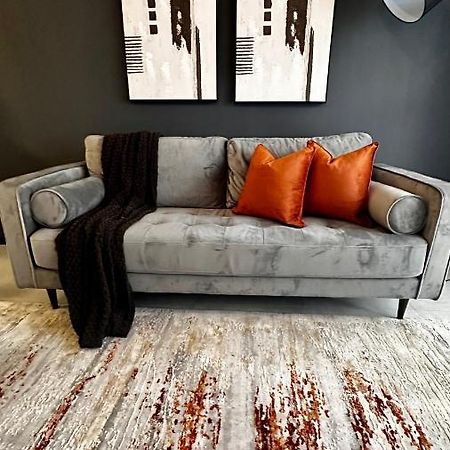 Stylish Executive Apartment With Power Backup Johannesbourg Extérieur photo