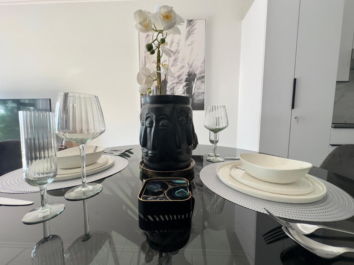 Stylish Executive Apartment With Power Backup Johannesbourg Extérieur photo
